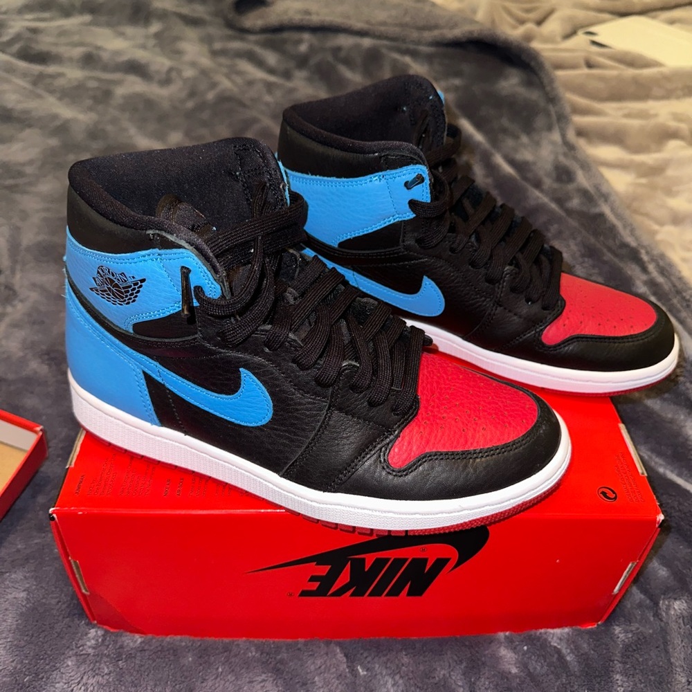Jordan 1 retro high NC to Chi 👟 🖤💙❤️
